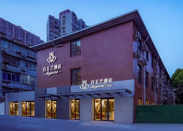 Magnolia Hotel